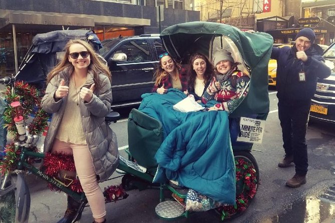Gossip Girl Tour - Cold weather, rain, and the open-air trade-off