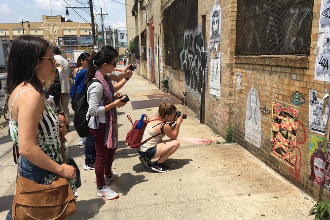 Graffiti & Street Art Walking Tour in Brooklyn - A relaxed walk, with a few outdoor tradeoffs