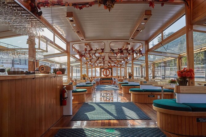 Grand Palisades Fall Foliage Cruise in New York - The Intrepid from the water