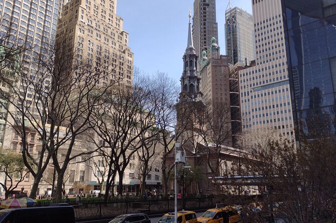 Gray Line New York Fully Guided 5 Hour Sightseeing Tour - What the $109 price includes