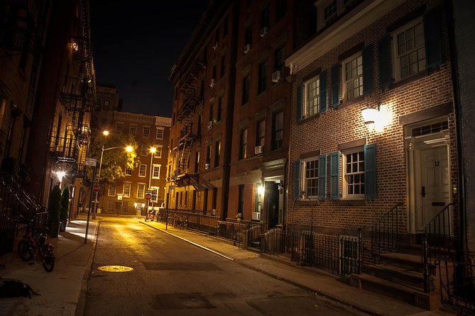 Greenwich Village Group Haunted Ghost Tour, in NYC - Waverly Place and Greenwich Village’s darker side