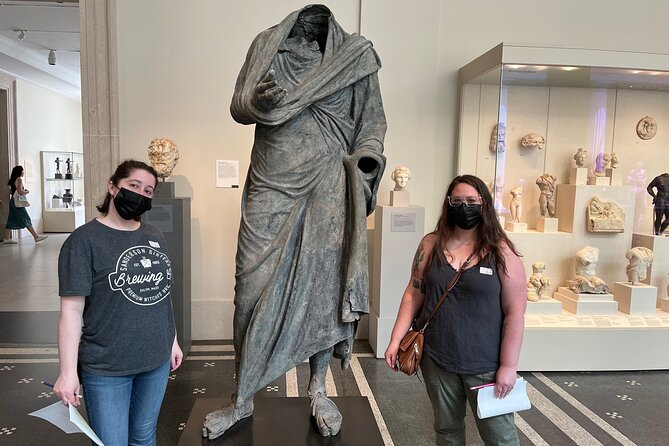 Griffins, Goblet & Gold: An Interactive Magical Arts Museum Tour - Why the small group makes a difference