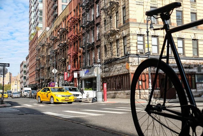 Guided tour of Lower East Side, Chinatown and Little Italy in French - What the French-speaking format adds