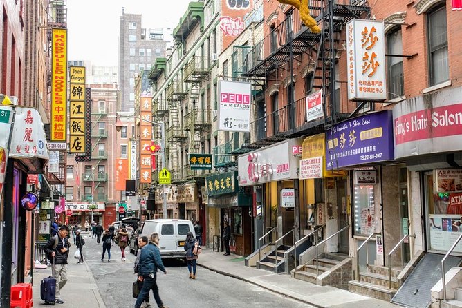 Guided tour of Lower East Side, Chinatown and Little Italy in French - Is $63.86 a fair price?