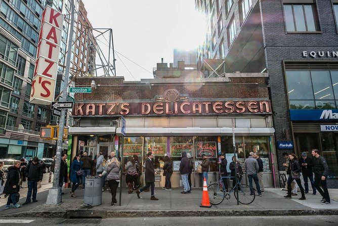 Guided tour of Lower East Side, Chinatown and Little Italy in French - Who should book this walk?