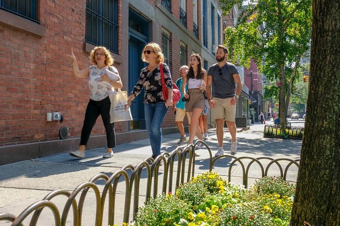 Guided tour of SoHo, Greenwich Village and Meatpacking District in French - Starting among SoHo’s cast-iron facades