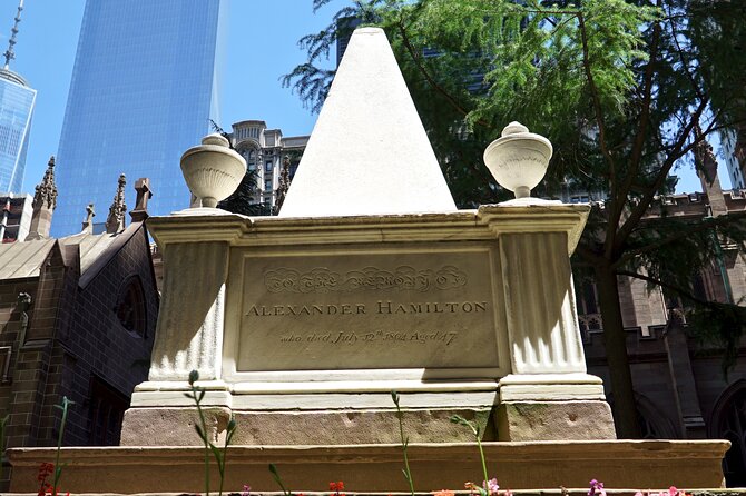 Guided Tour (with Audio) Hamilton Musical in Lower Manhattan NYC - Federal Hall and the new American government