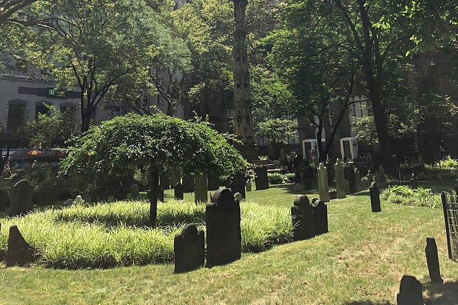 Hamilton Musical Themed Guided Walking Tour - Trinity Church and Hamilton’s grave