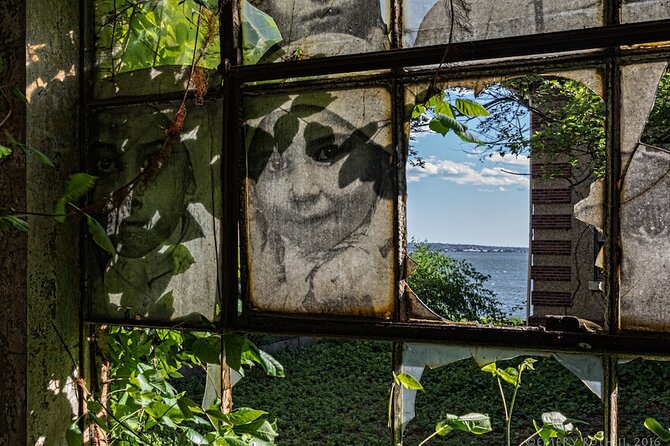 Hard Hat Tour of the Abandoned Ellis Island Hospital Complex - What to wear and carry