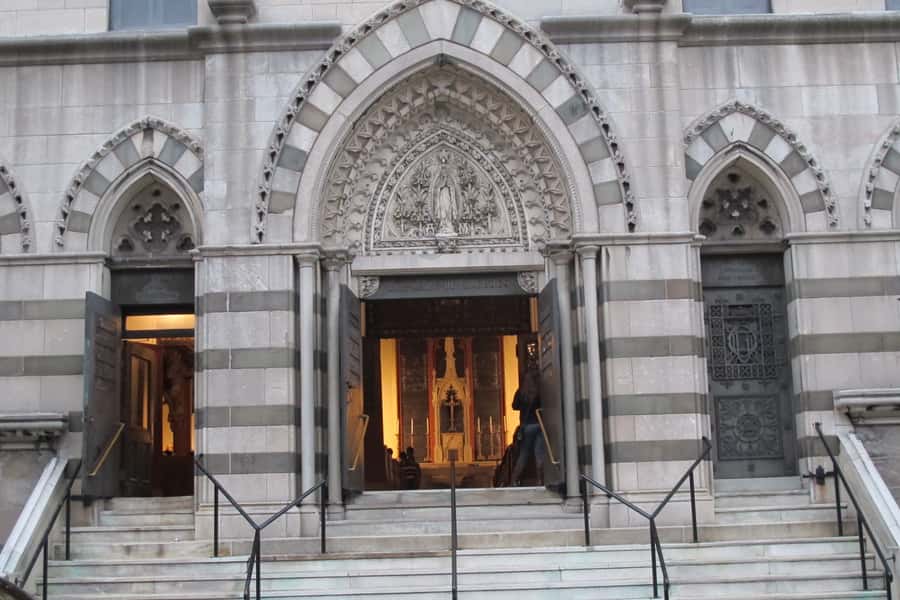 Harlem: Central Harlem Sunday Gospel with Locals - What to wear and what to leave behind