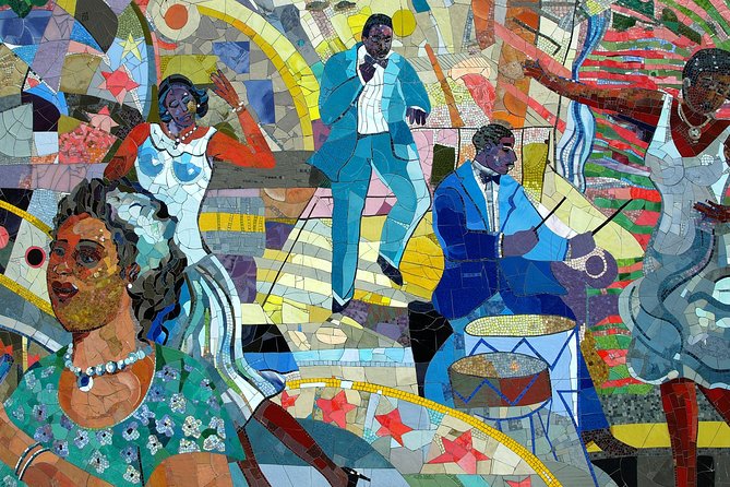 Harlem Gospel and Brunch Guided Tour - Starting at the Apollo Theater at 9 a.m.