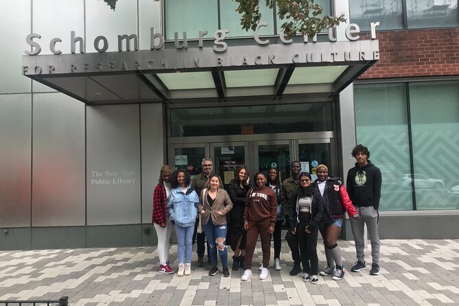 Harlem Renaissance Walking Tour with Lunch - What makes the guides important