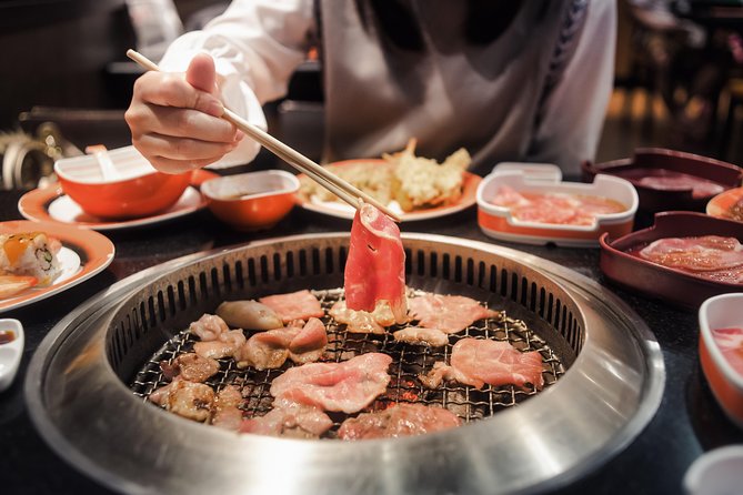 Hell's Kitchen Guided Food Tour - Why the eight-person limit matters