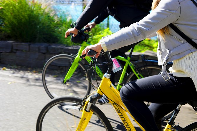 Highlights of New York City Guided Bike Tour (English or Dutch) - Madison Square Garden and major landmarks