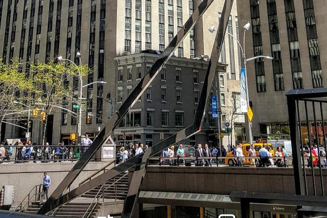 Holdouts: A NYC Architecture Walking Tour - Key details to know before you book