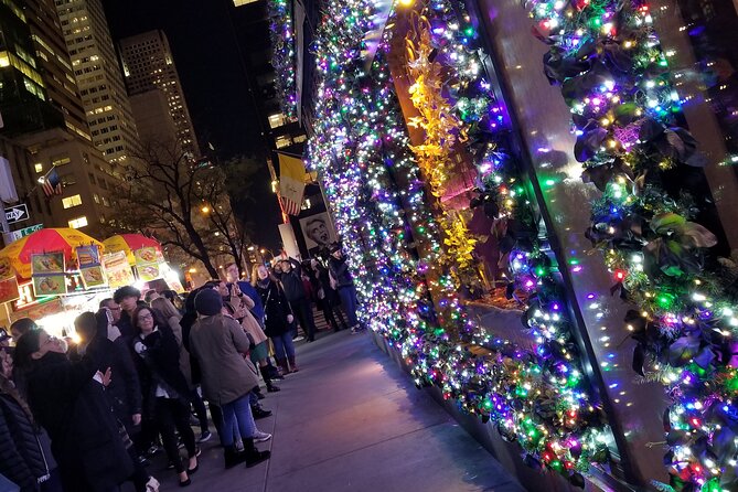 Holiday Lights Extravaganza Walking Tour - Fifth Avenue turns window shopping into a spectacle