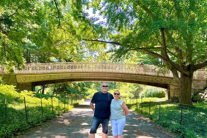 Home Alone 2 and Elf Locations Tour in Central Park - Pinebank Arch and Buddy’s snowball fight