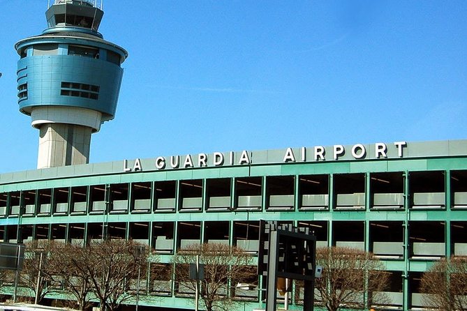 JFK or LGA package only (Round trip transfer plus VIP Contrasts) - Crossing the Brooklyn Bridge and finishing downtown