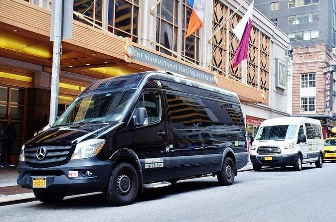 LGA to Manhattan: One Way Shared Arrival Transfer - Shared van size and the ride to Manhattan