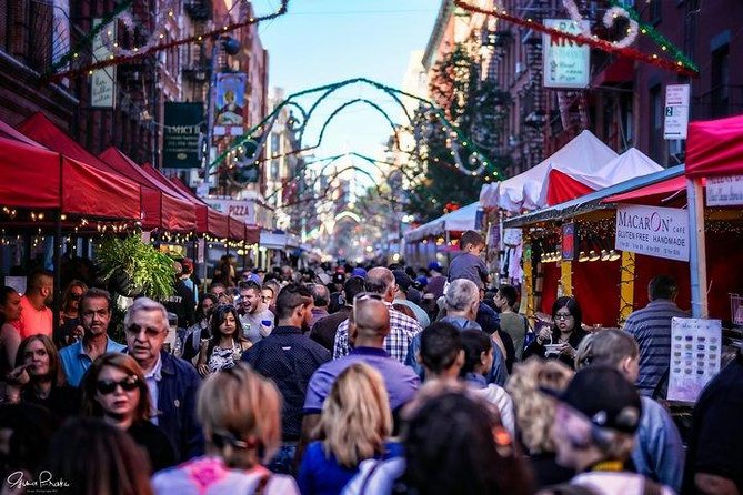 Little Italy - Official Historic District Tour - Conversations instead of a simple photo stop