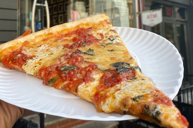 Lower East Side, Chinatown and Little Italy Food Tour - A sweet stop at Economy Candy