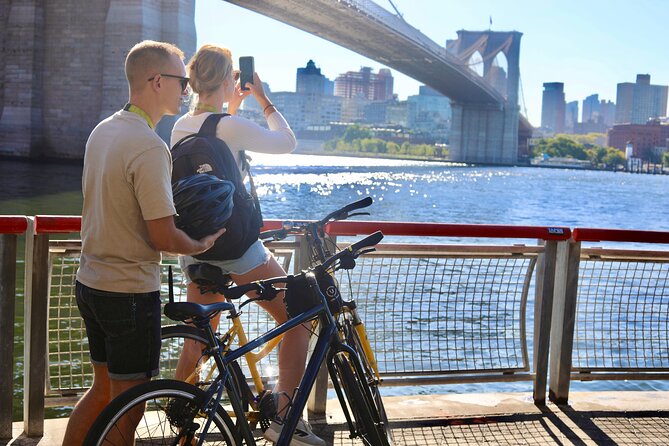 Lower Manhattan and Brooklyn Bridge Guided Fiets Tour (Dutch) - Is $59.88 a fair price?