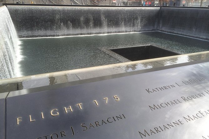 Lower Manhattan Self-Guided Walking Tour and Scavenger Hunt - City Hall, the Woolworth Building, and a change of pace