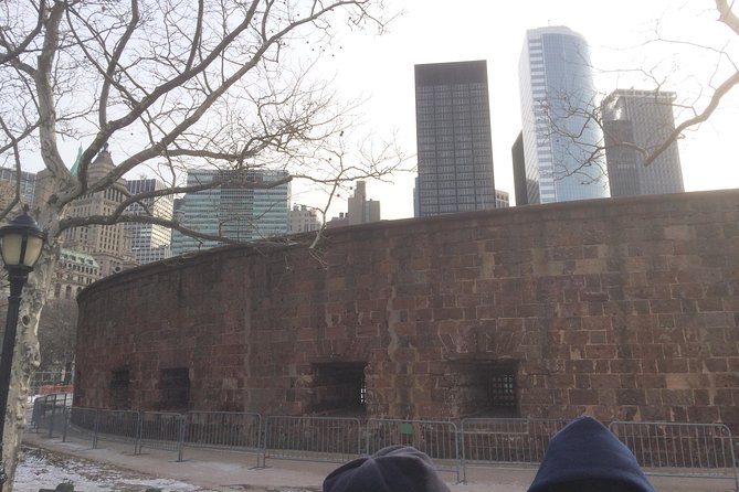 Lower Manhattan Self-Guided Walking Tour and Scavenger Hunt - How the mobile scavenger hunt works