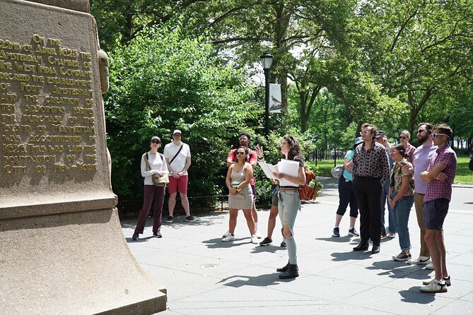 Lower Manhattan Tour: The Remnants of Dutch New Amsterdam! - Bowling Green and the first Dutch footprints