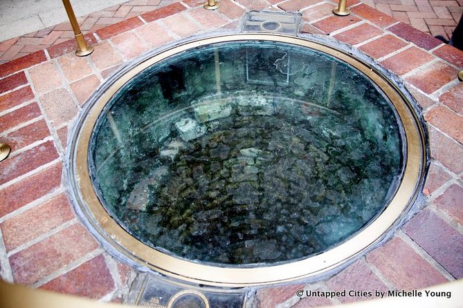Lower Manhattan Tour: The Remnants of Dutch New Amsterdam! - The harbor that made the settlement possible