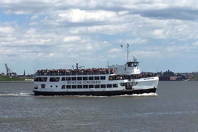 Lower Manhattan Tour with Statue of Liberty View - South Ferry Terminal and the water view