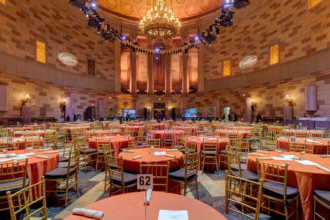 Macy's Thanksgiving Day Parade Premium Viewing Brunch 2025 - Gourmet brunch and an open bar
