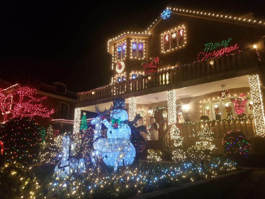 Magnificent Christmas Lights Tour of Dyker Heights Brooklyn - Should you book the Dyker Heights lights tour?