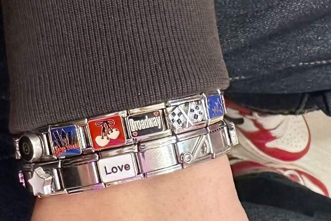 Make Your Own Italian Charm Bracelet in New York City - The strongest part: personal souvenirs, not generic merchandise