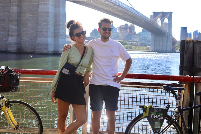 Manhattan and Brooklyn Bridge Bike Rental - Crossing Brooklyn Bridge by bicycle