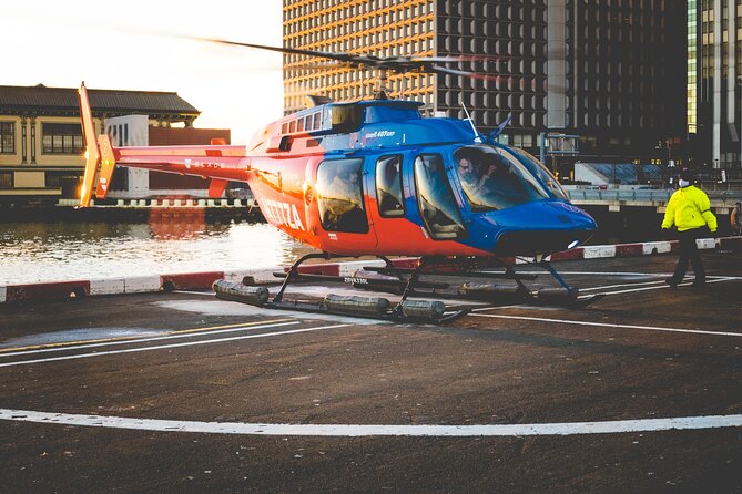Manhattan Sky Tour: New York Helicopter Flight - The harbor route: Governors Island, Liberty, and Ground Zero