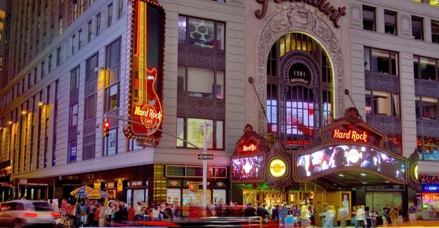 Meal at Hard Rock Cafe New York Times Square - What the 90-minute visit feels like