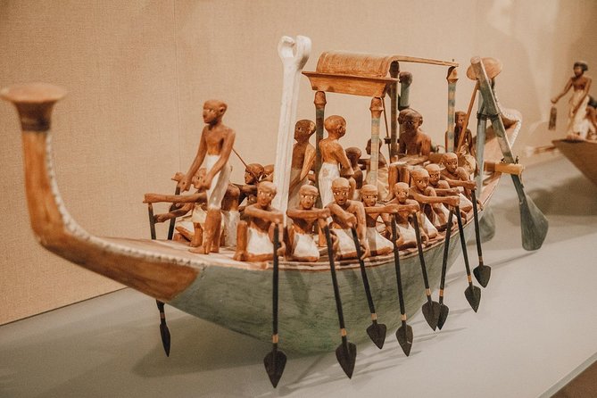 Metropolitan Museum Guided Group Tour - Why a guide helps inside the Met