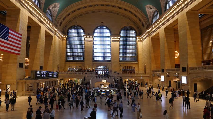 Midtown- Must See Manhattan Highlights - Rockefeller Center, Radio City, and the NBC windows