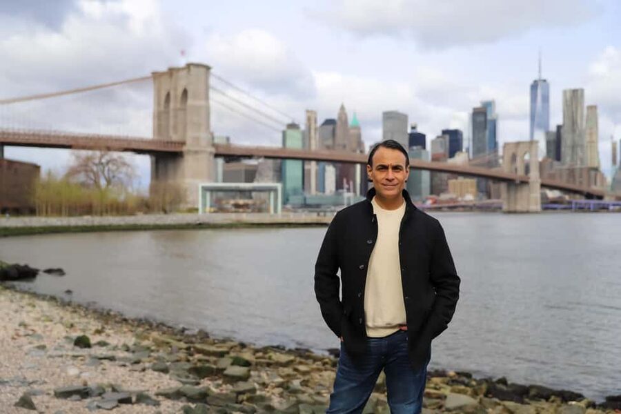 New York: 1-hour Photoshoot in Iconic Locations - Book now or keep your hour for sightseeing?