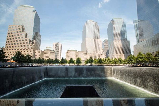 New York 9/11 Memorial Tour with Optional One World Observatory - Why a guide matters at Ground Zero