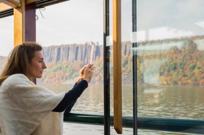 New York Afternoon Fall Foliage Cruise with Lunch