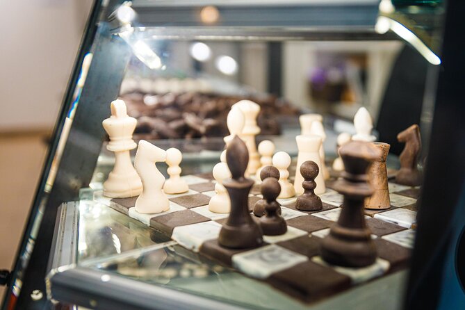 New York City: 2-Hour Chocolate Tasting Tour - Families, couples, and first-time visitors