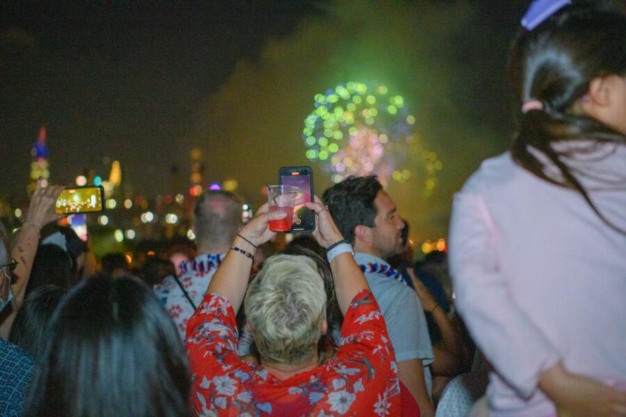 New York City: 4th of July Family Fireworks Party Cruise - Sailing past Manhattan landmarks from four decks
