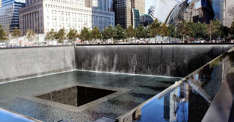 New York City: 9/11 Memorial and Ground Zero Private Tour - The Firefighters Wall and Engine 10/10