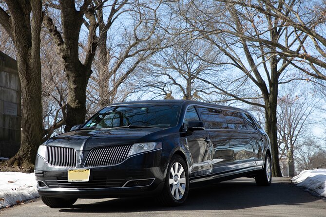 New York City Airport Arrival Transfer by Limo LGA JFK EWR - WiFi, music, and the small comfort details