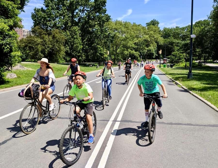 New York City: Best of Central Park Bike Tour - Stories, film locations, and celebrity homes