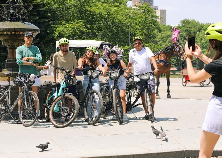 New York City: Bike Rentals - Why a Bike Works So Well in Manhattan