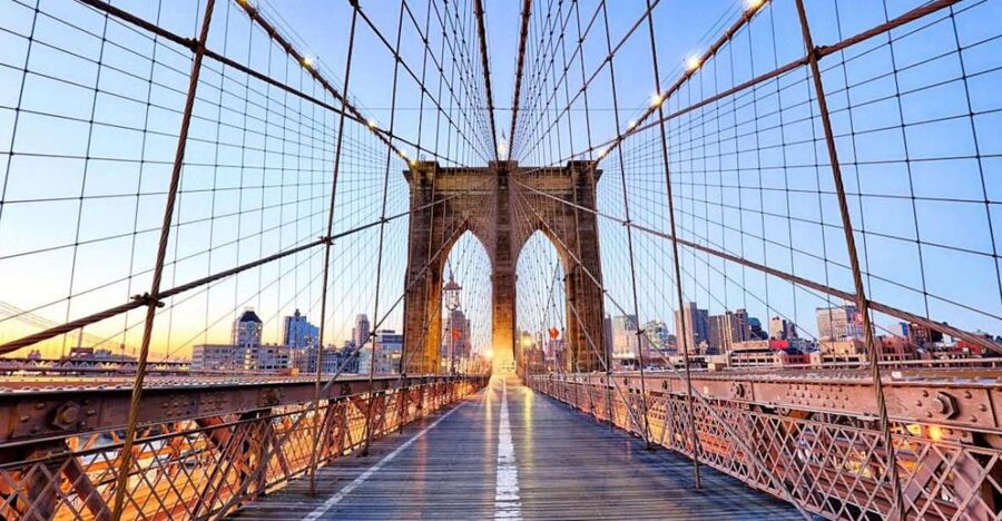 New York City: Brooklyn Bridge and Dumbo Walking Tour - From the Oculus to the Brooklyn Bridge