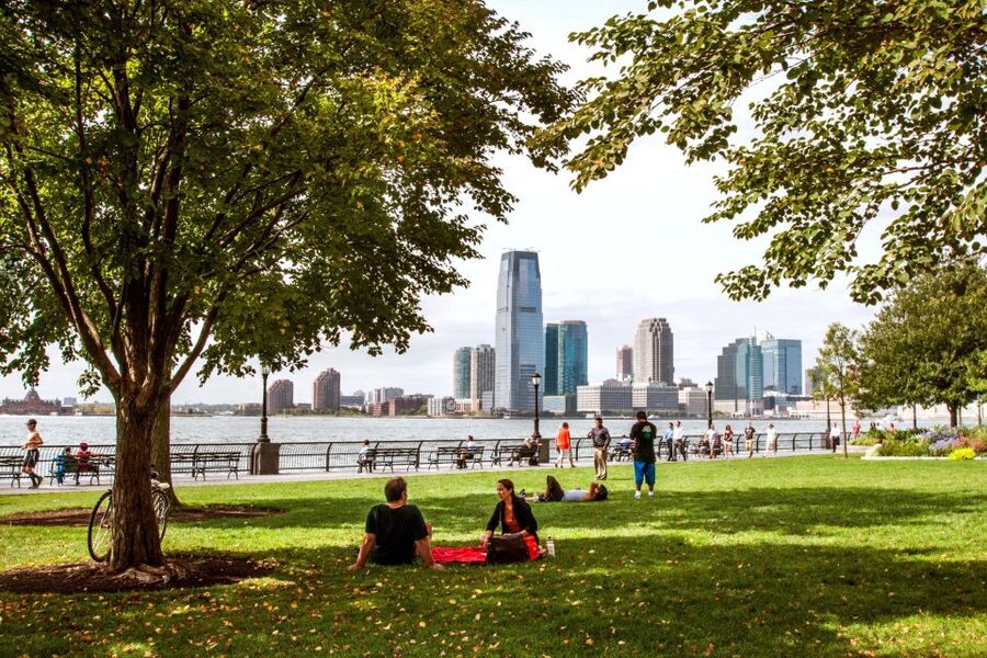 New York City: Bus Tour from Manhattan - The guide can make or break the morning